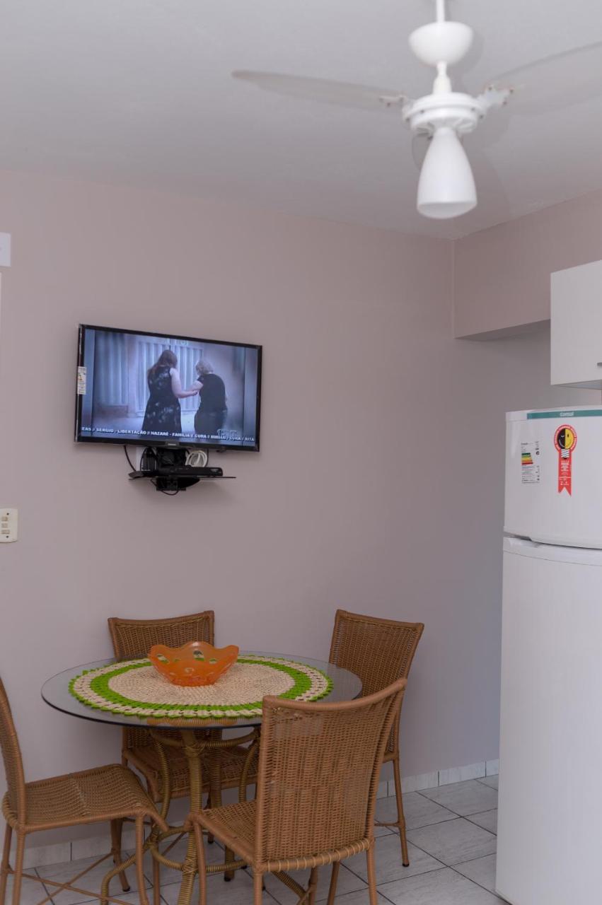 Residencial Larissa Elena Apartment Florianopolis Ngoại thất bức ảnh